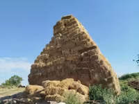 Խոտի տւկ անասնակեր — Foto 1