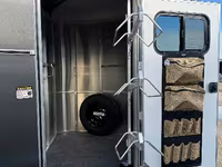 2027 Maverick Trailers Maverick Lite Deluxe 2 Horse * Great Options * Well Built Bumper Pull Horse Trailer — photo 5