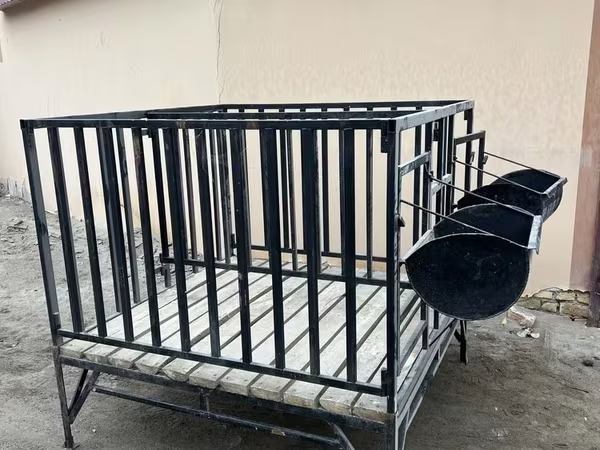 Куй хона сотилади.